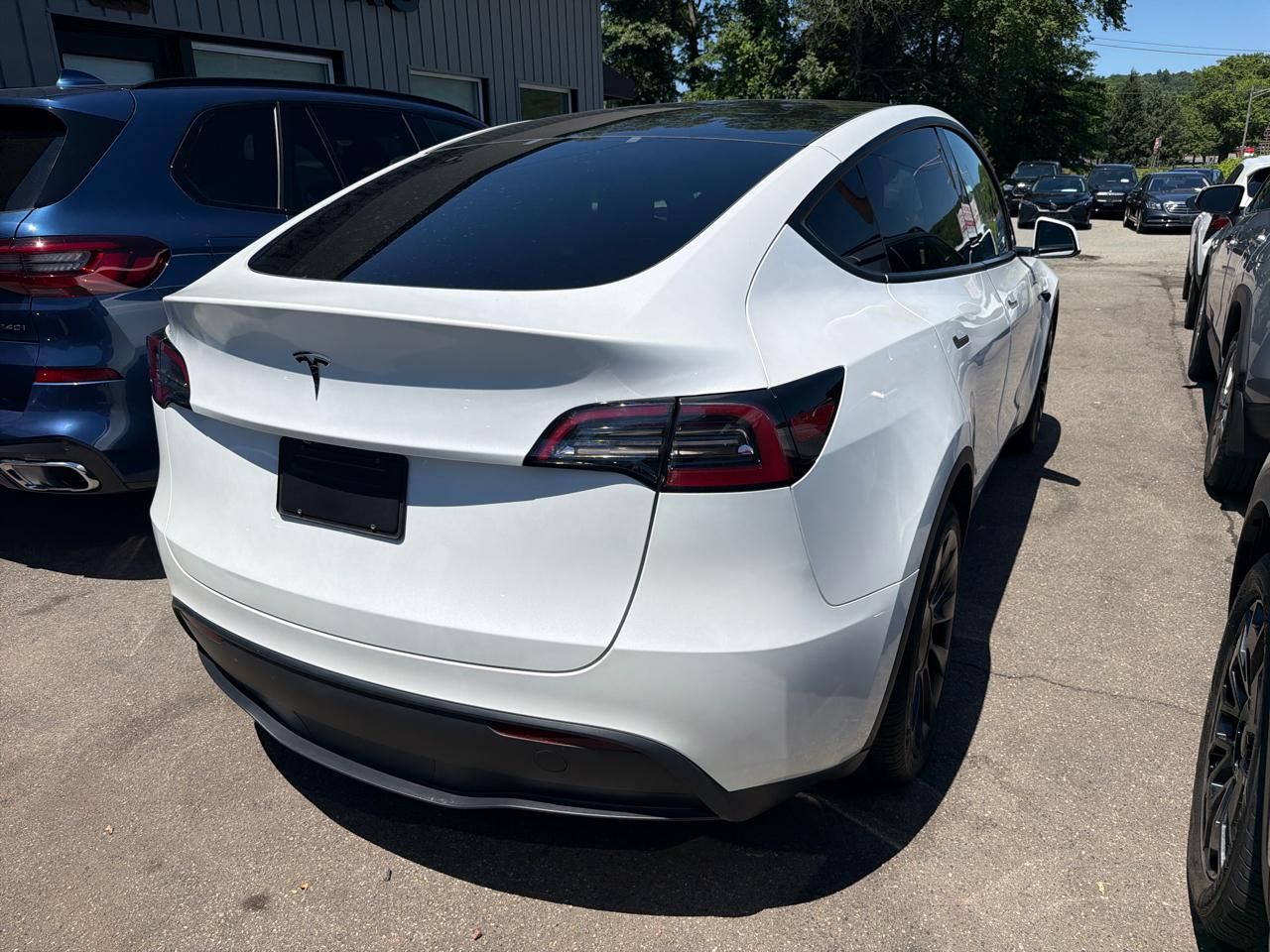 Tesla Model Y RWD *Ltd Avail* 2024