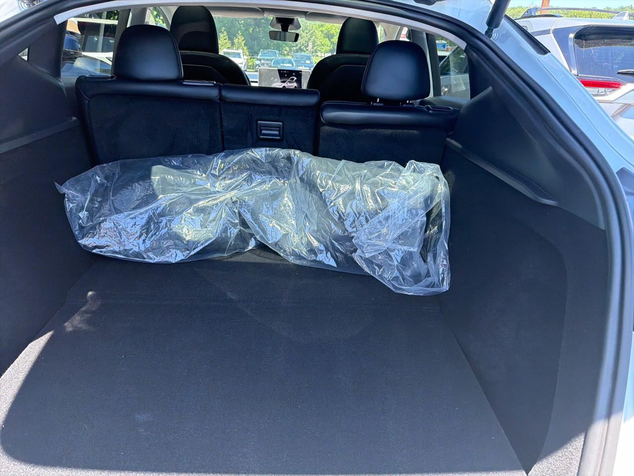 Tesla Model Y RWD *Ltd Avail* 2024