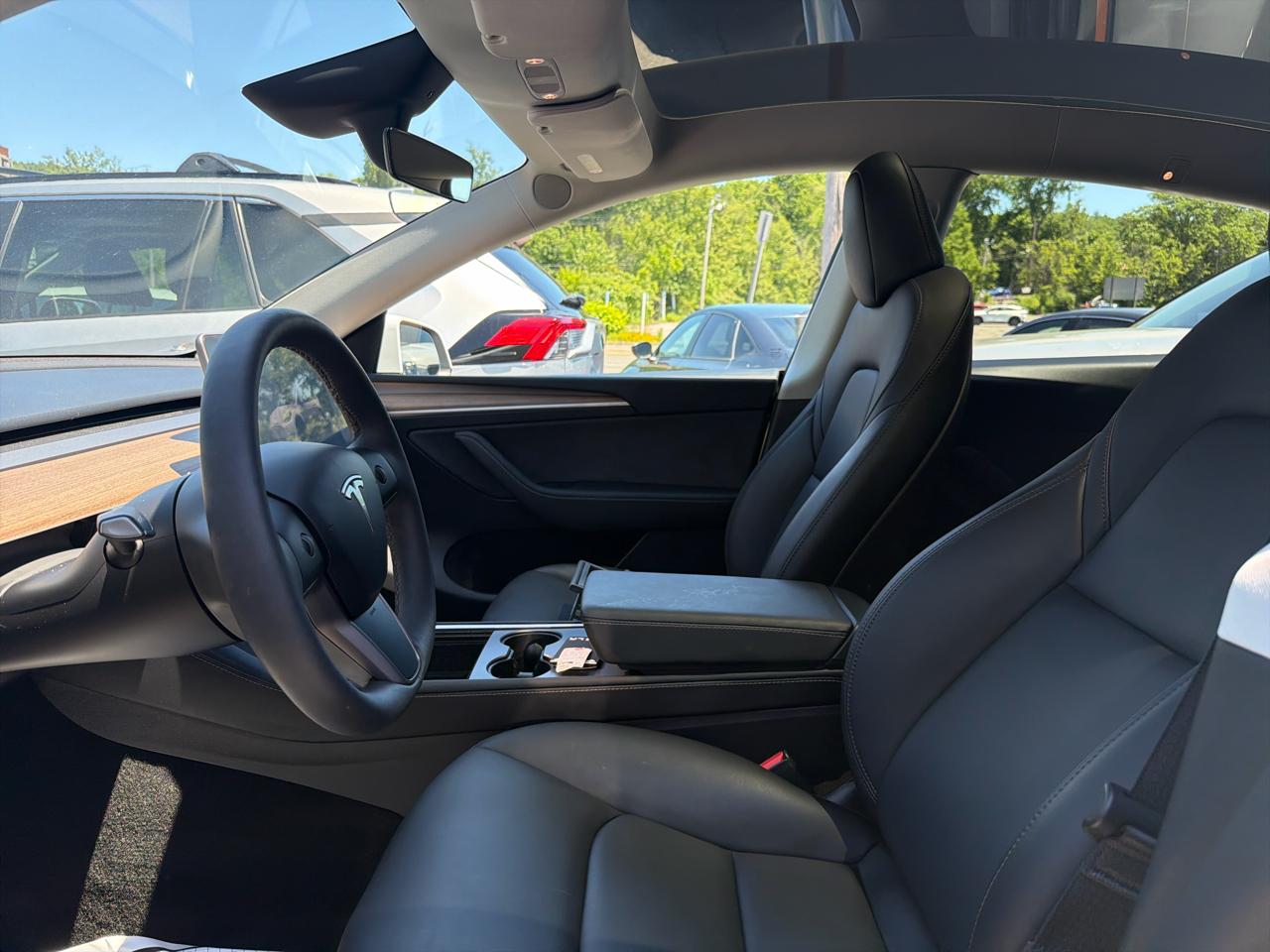 Tesla Model Y RWD *Ltd Avail* 2024