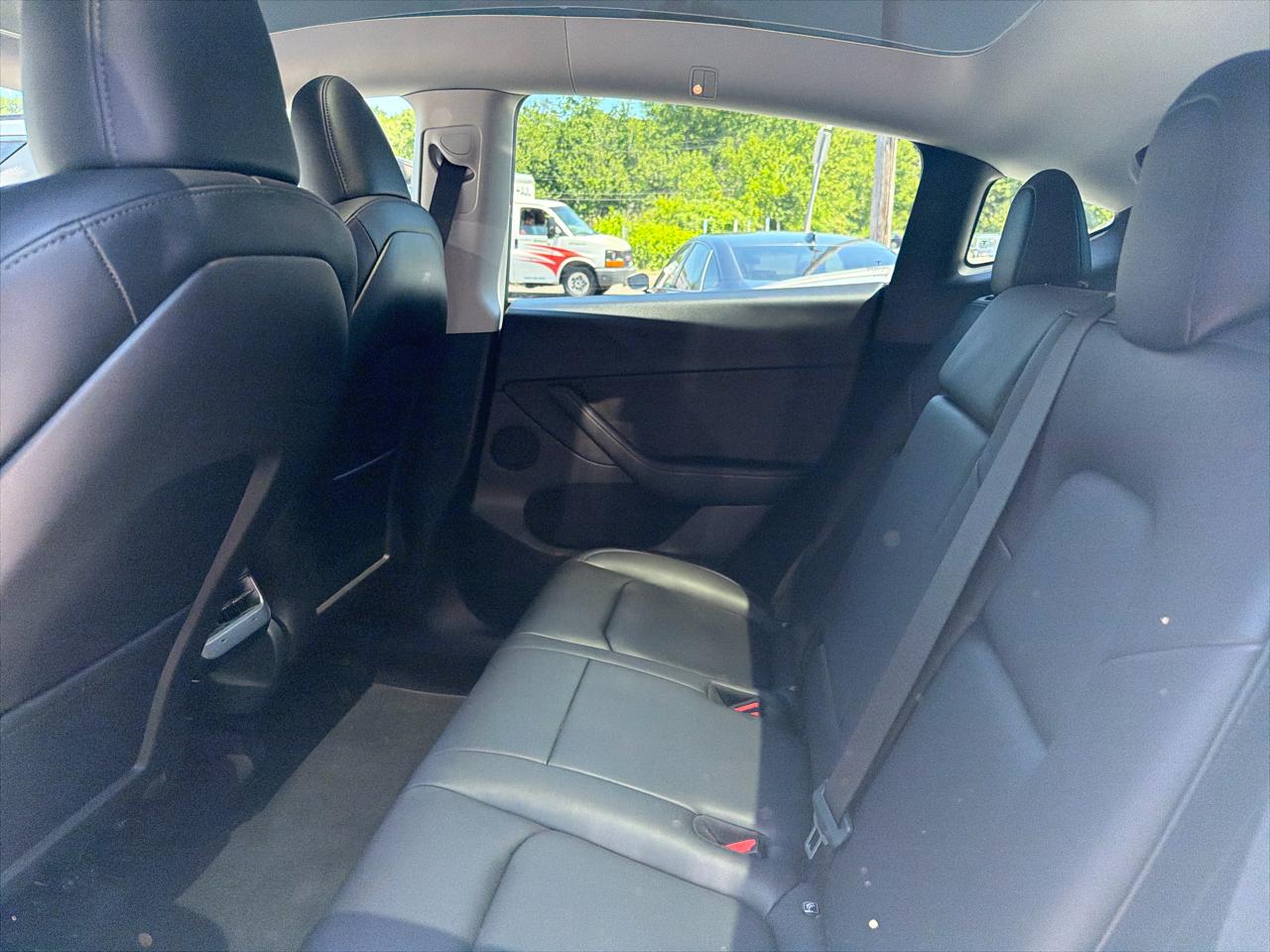 Tesla Model Y RWD *Ltd Avail* 2024