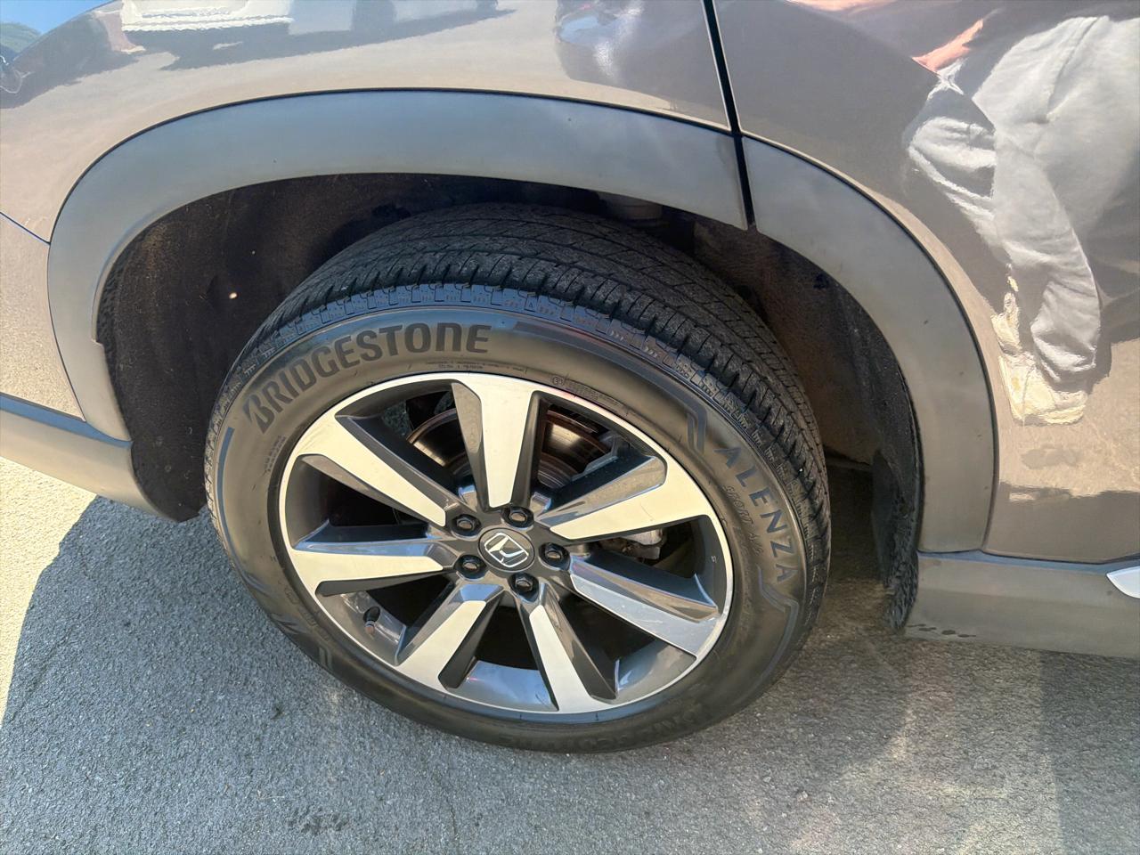 Honda Pilot Touring AWD 2023