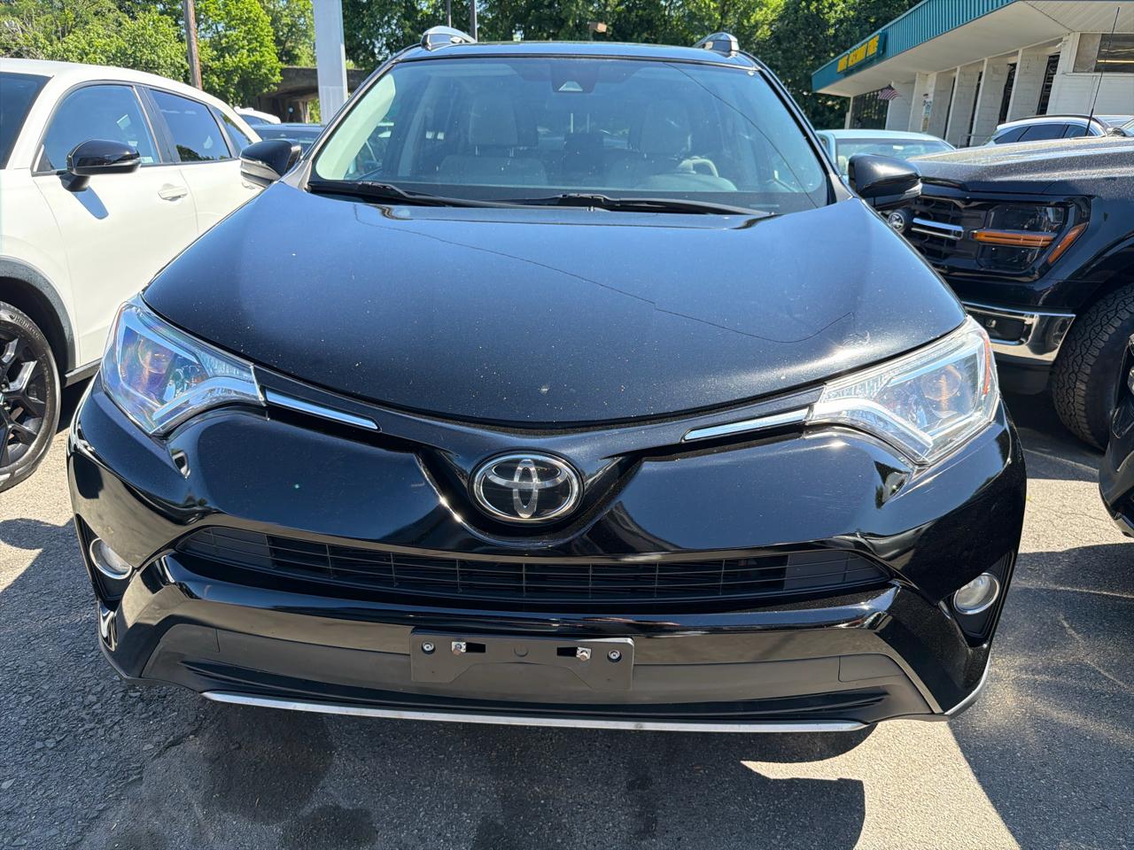 Toyota RAV4 Adventure AWD (Natl) 2018