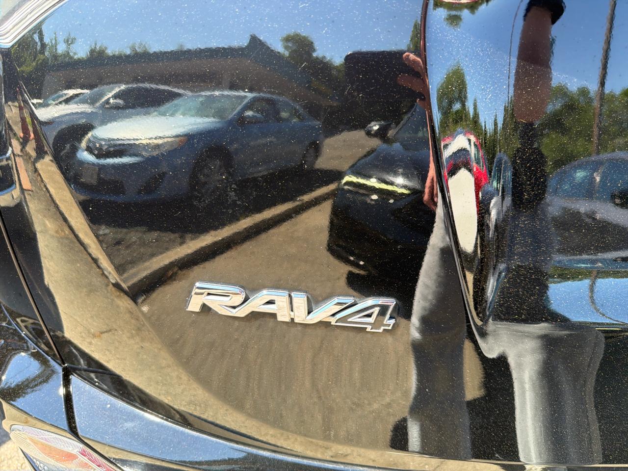 Toyota RAV4 Adventure AWD (Natl) 2018