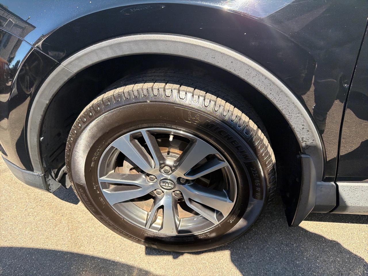 Toyota RAV4 Adventure AWD (Natl) 2018