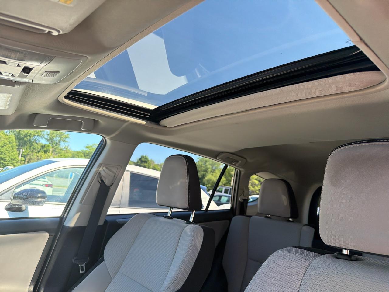 Toyota RAV4 Adventure AWD (Natl) 2018