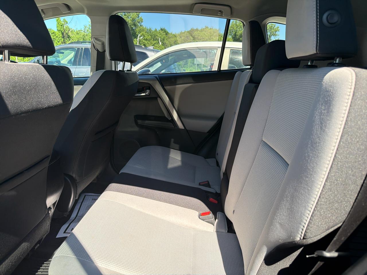 Toyota RAV4 Adventure AWD (Natl) 2018