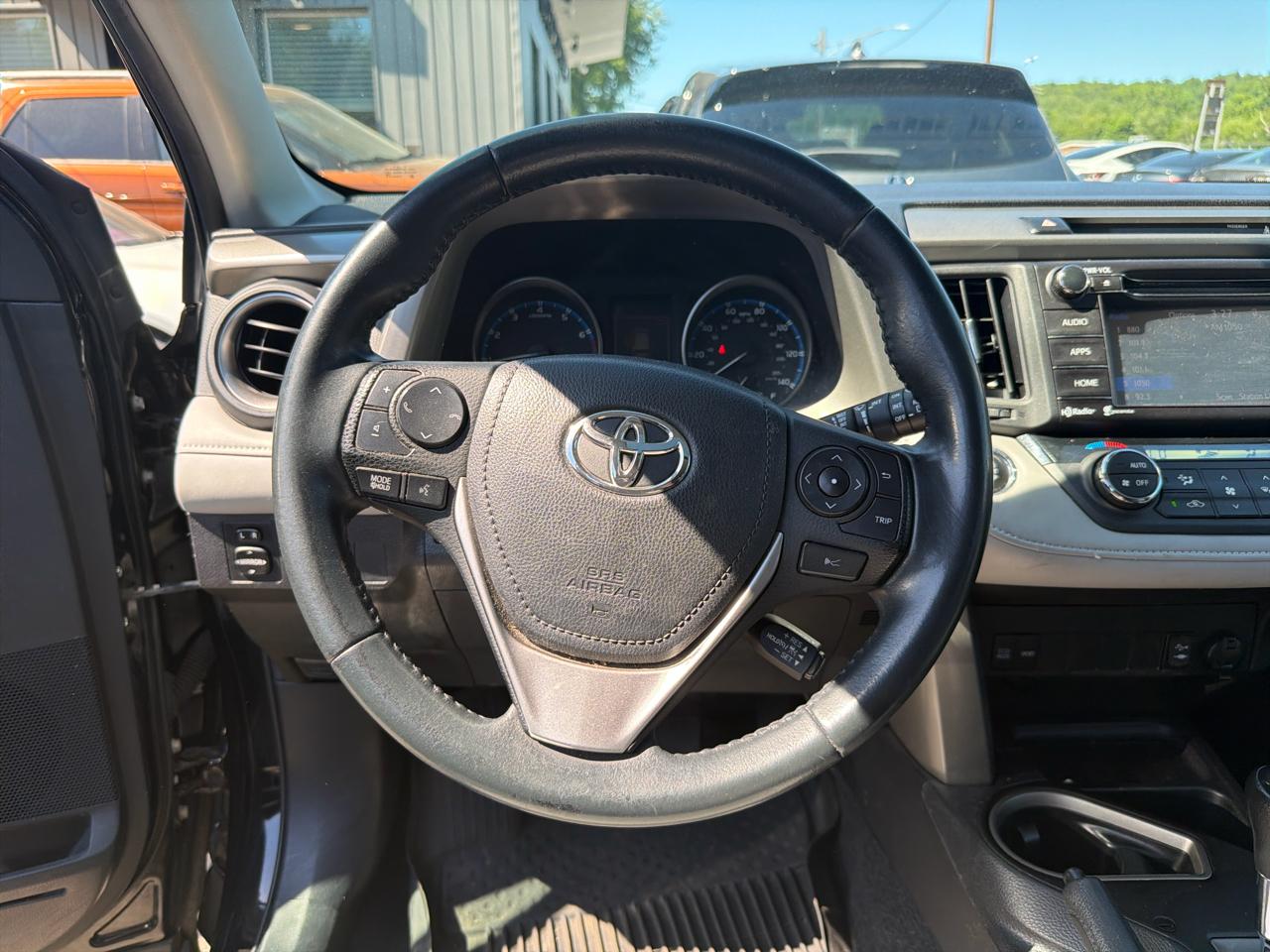 Toyota RAV4 Adventure AWD (Natl) 2018