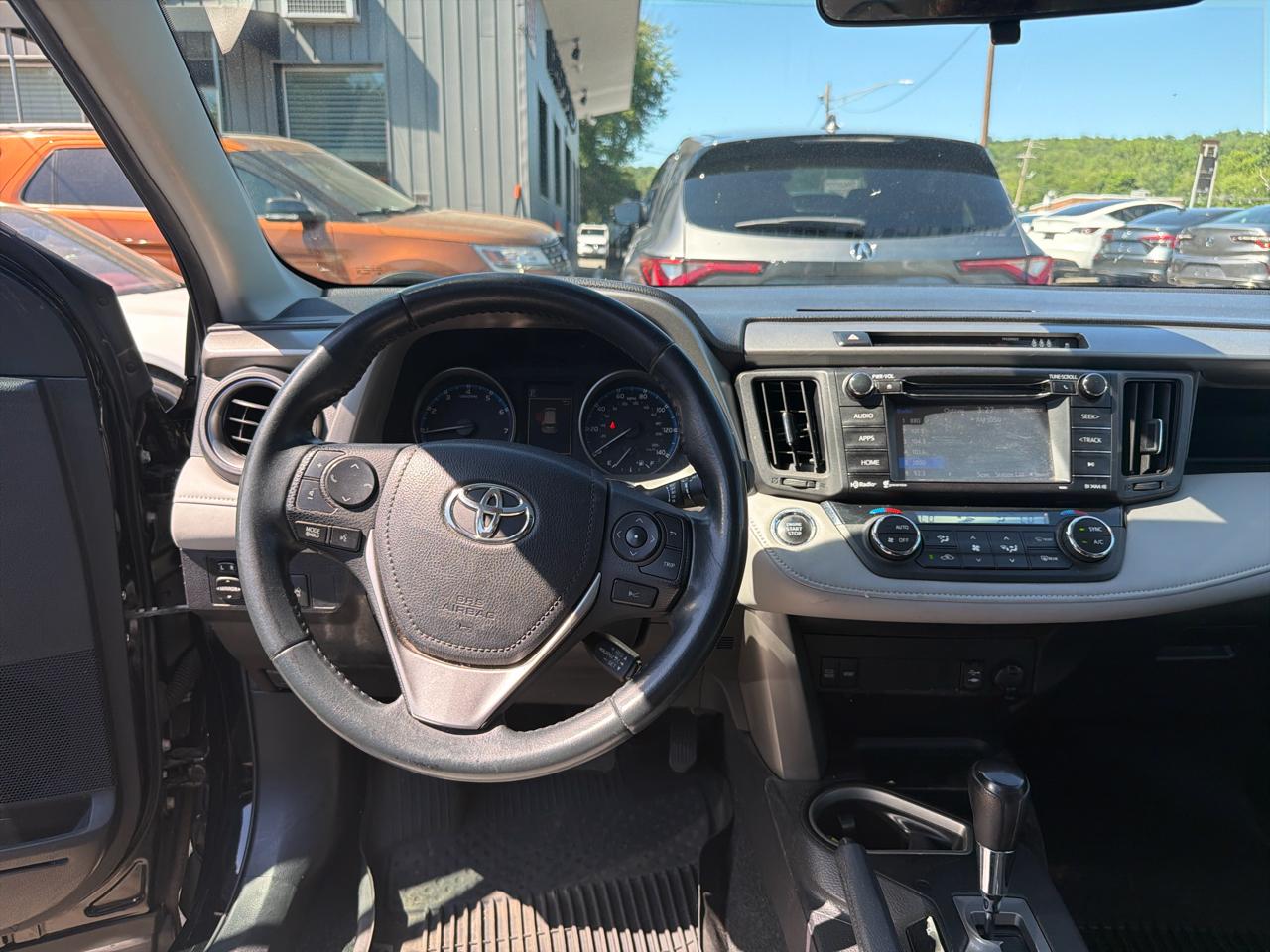Toyota RAV4 Adventure AWD (Natl) 2018