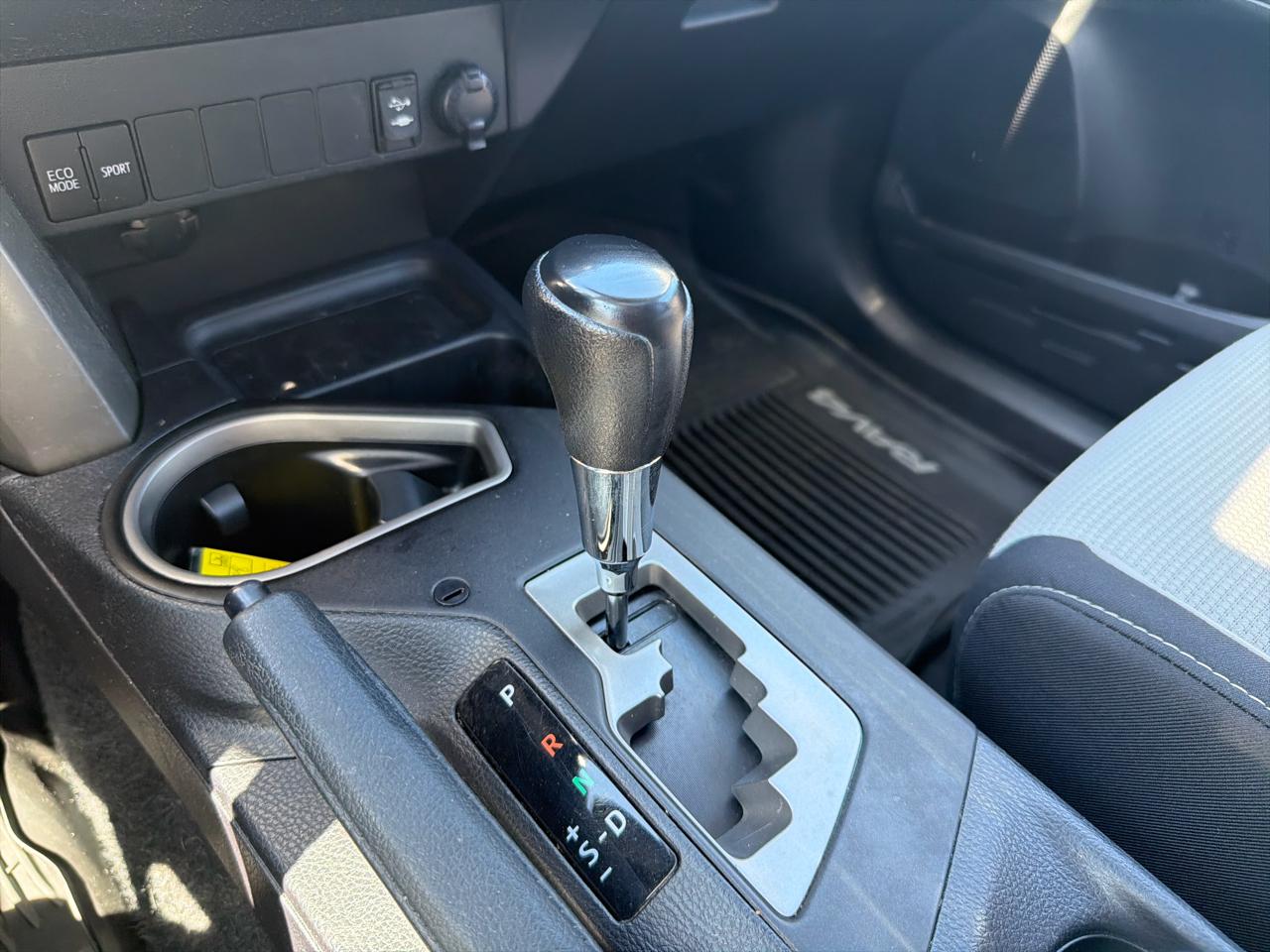 Toyota RAV4 Adventure AWD (Natl) 2018