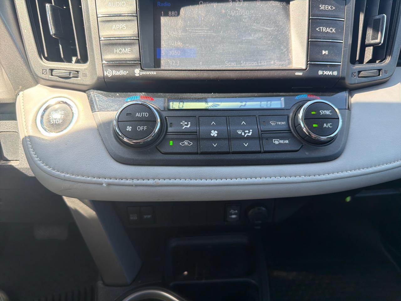 Toyota RAV4 Adventure AWD (Natl) 2018