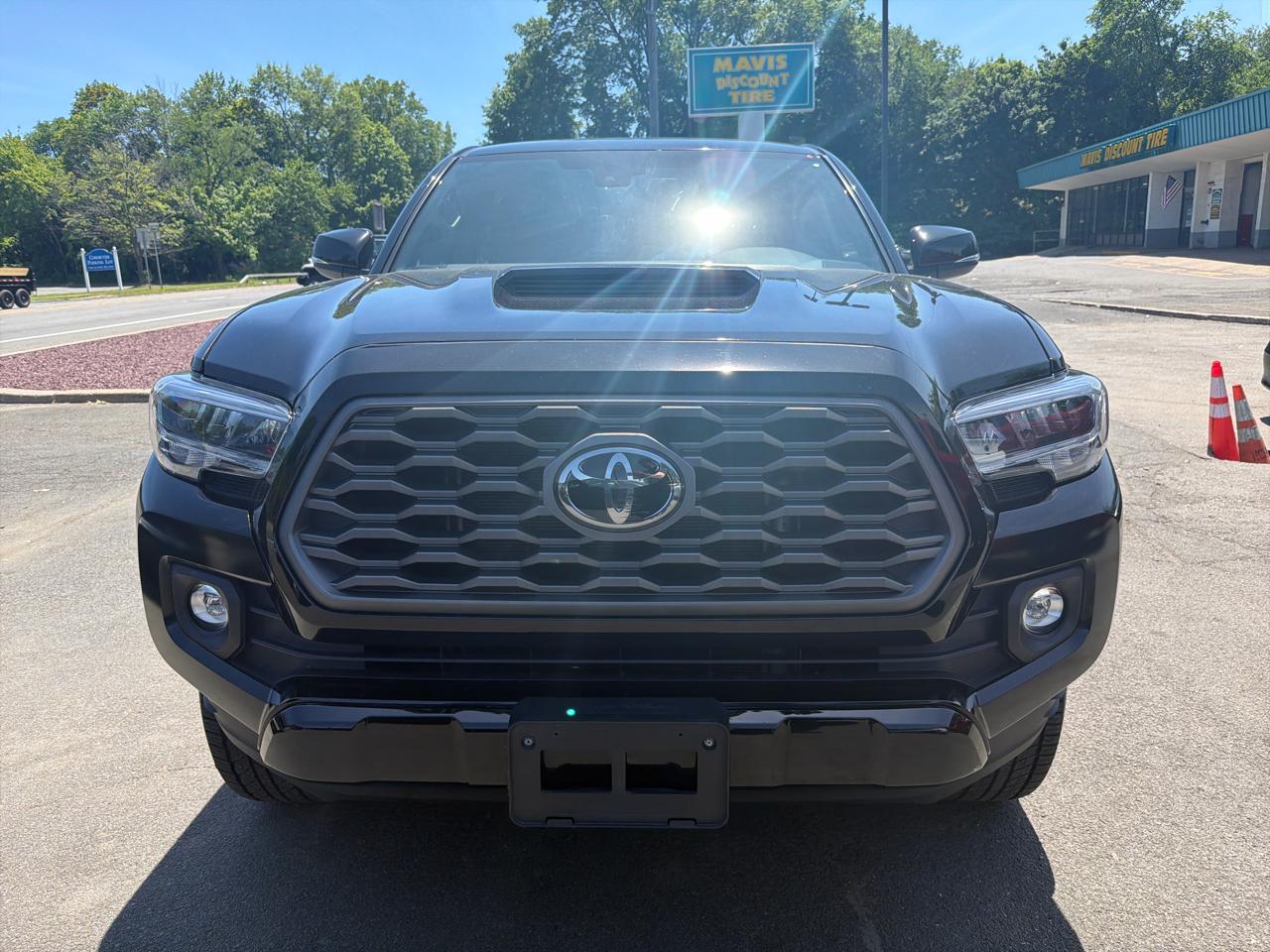Toyota Tacoma 4WD TRD Off Road Double Cab 5' Bed V6 MT (Natl) 2023