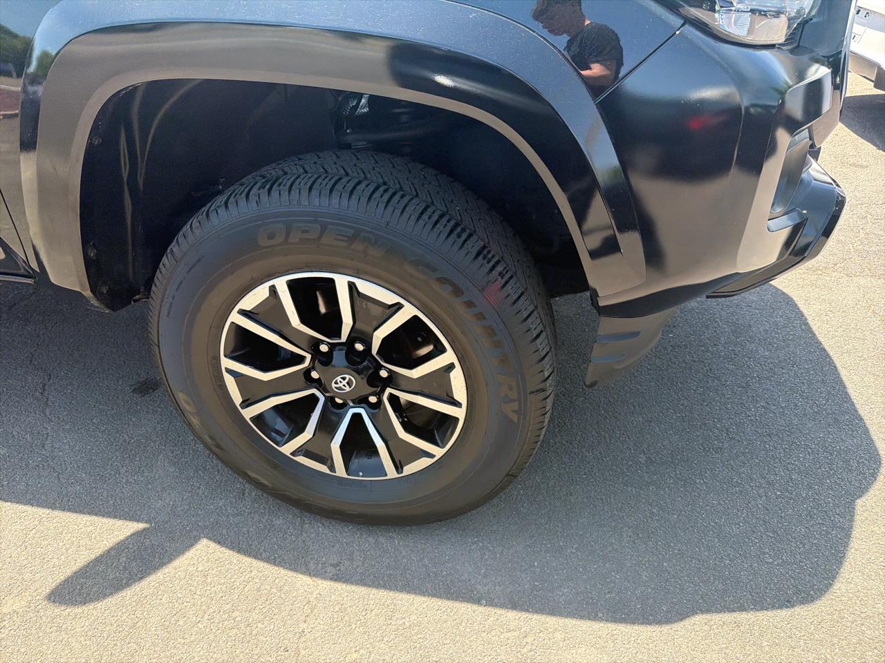 Toyota Tacoma 4WD TRD Off Road Double Cab 5' Bed V6 MT (Natl) 2023
