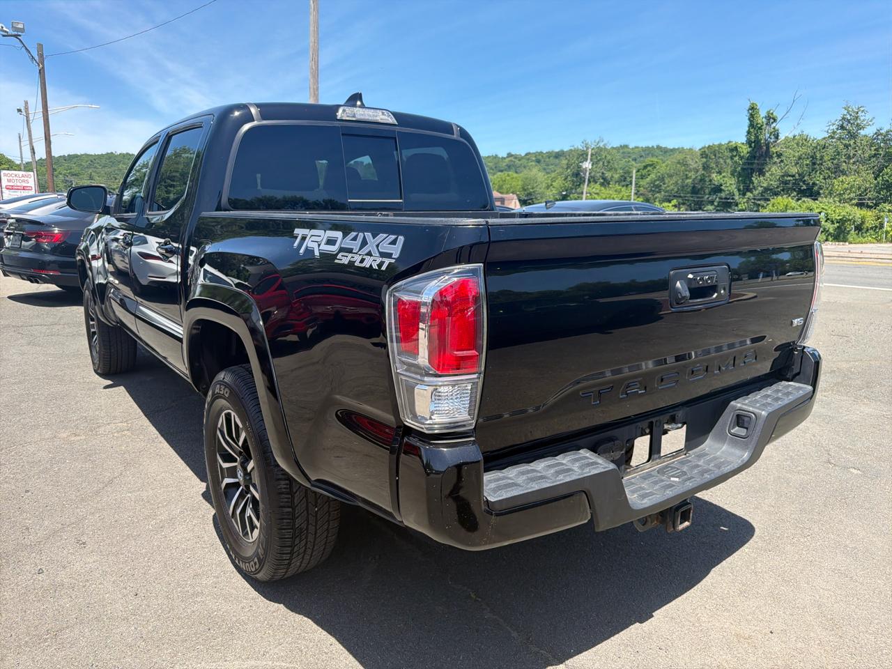 Toyota Tacoma 4WD TRD Off Road Double Cab 5' Bed V6 MT (Natl) 2023