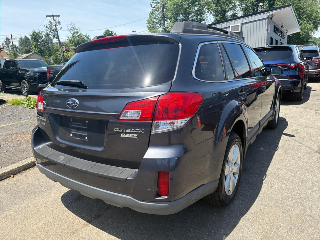 Subaru Outback 4dr Wgn H4 Auto 2.5i Ltd 2010