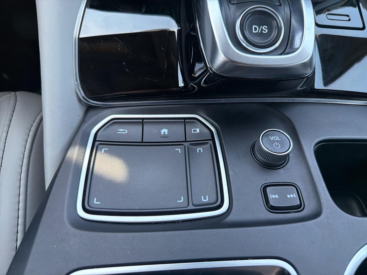 Acura MDX SH-AWD w/Technology Package 2024