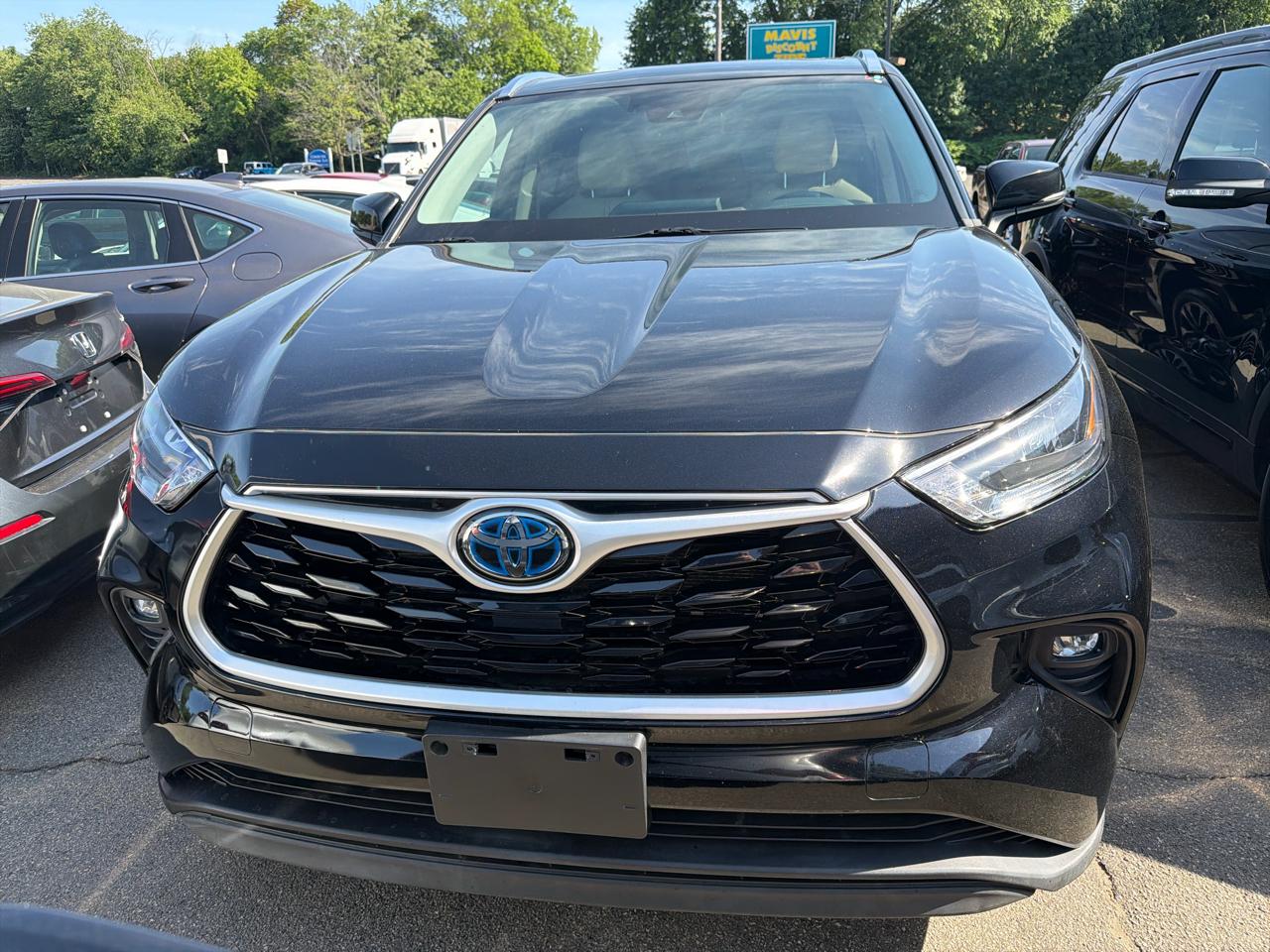 Toyota Highlander Hybrid XLE AWD (Natl) 2020