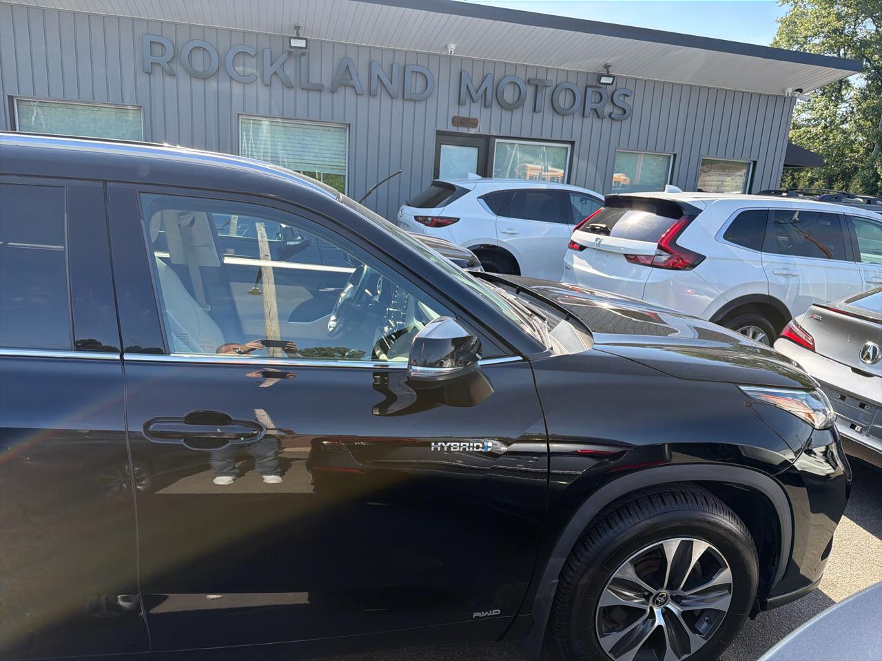Toyota Highlander Hybrid XLE AWD (Natl) 2020