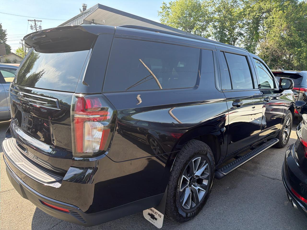Chevrolet Suburban 4WD 4dr Z71 2024