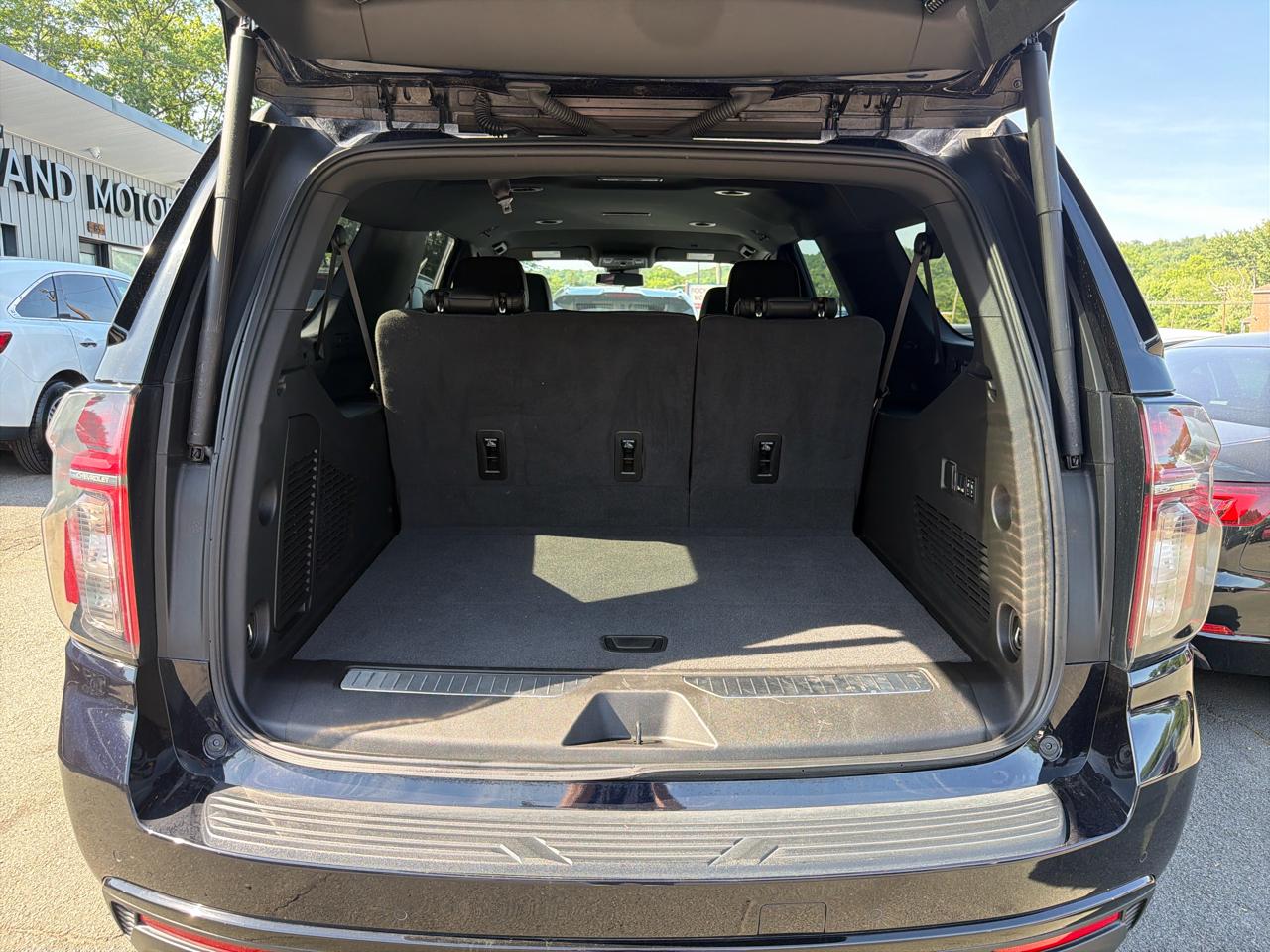 Chevrolet Suburban 4WD 4dr Z71 2024