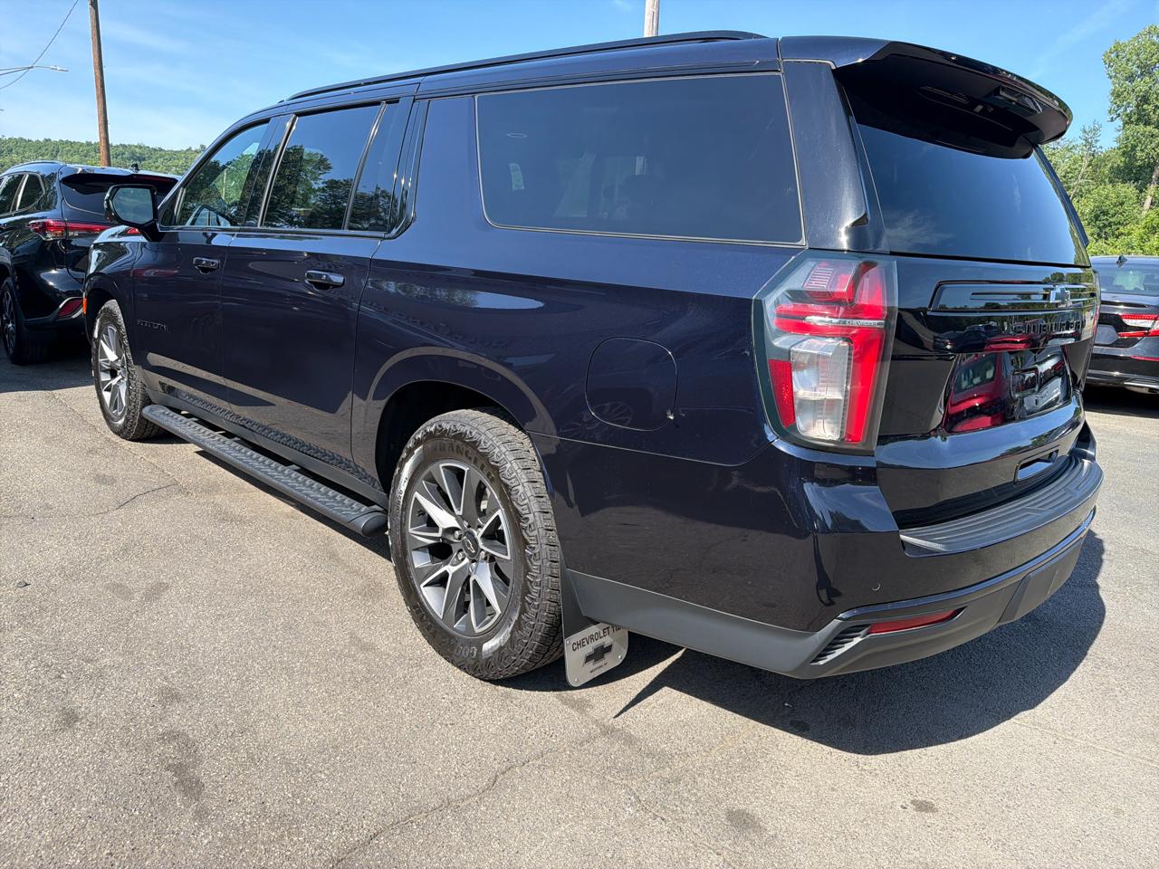 Chevrolet Suburban 4WD 4dr Z71 2024