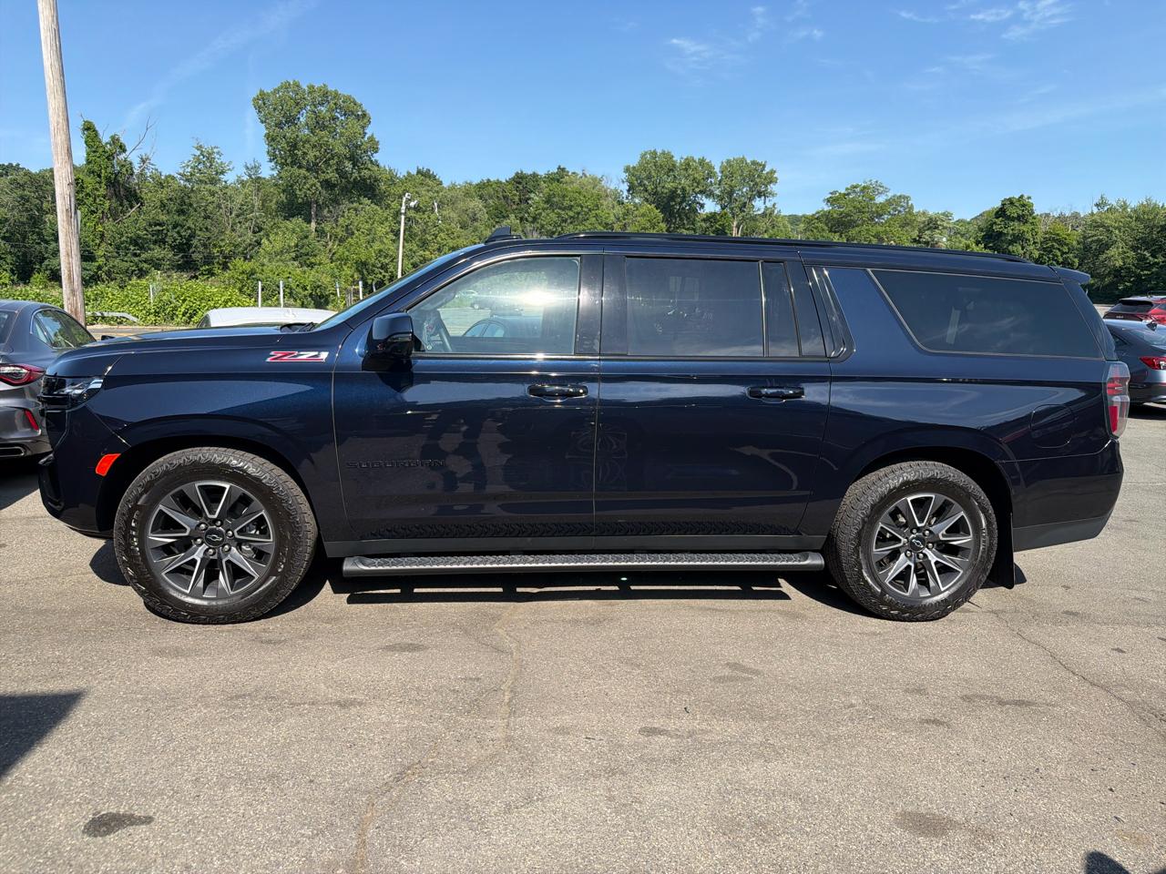 Chevrolet Suburban 4WD 4dr Z71 2024