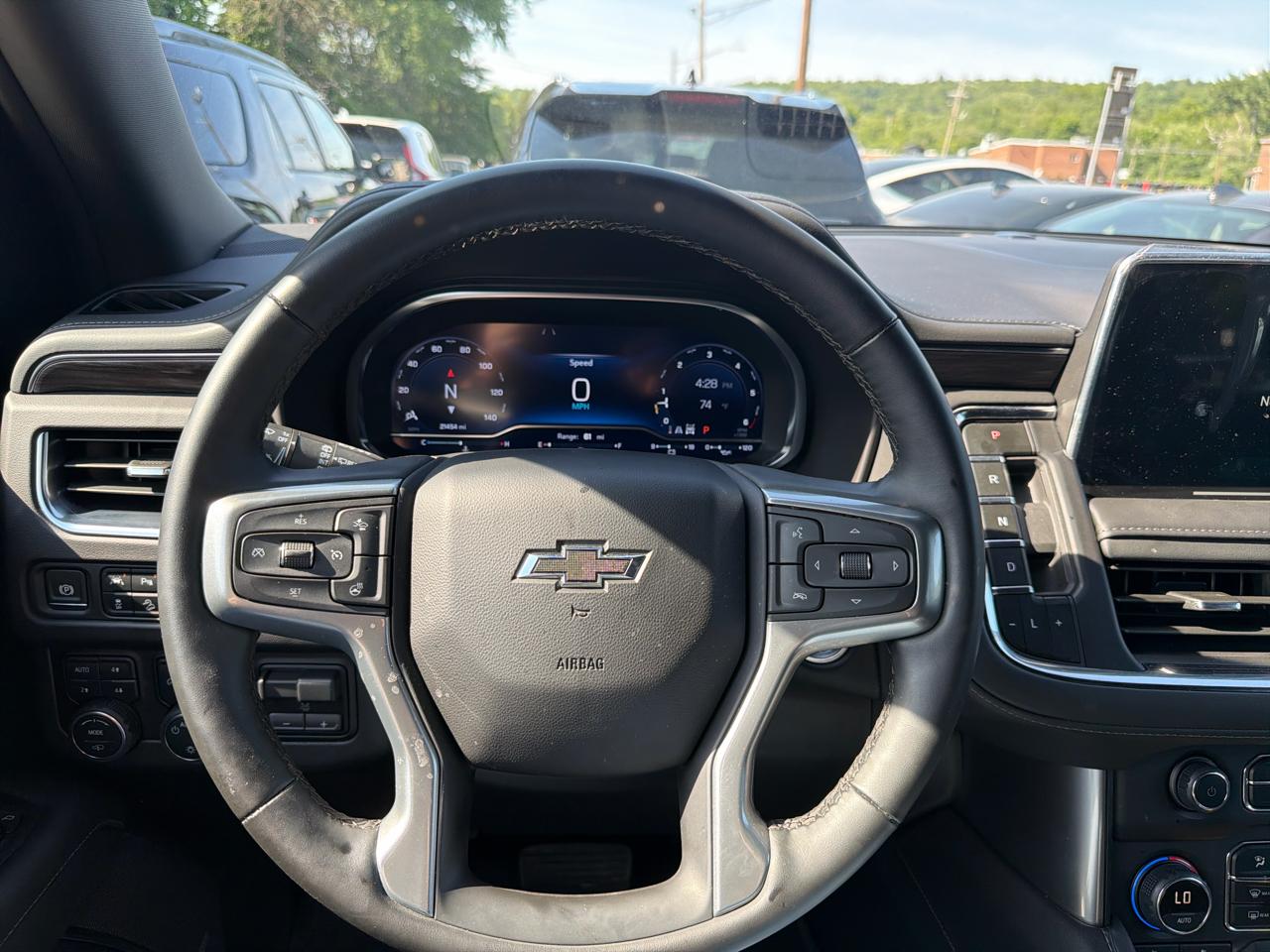 Chevrolet Suburban 4WD 4dr Z71 2024