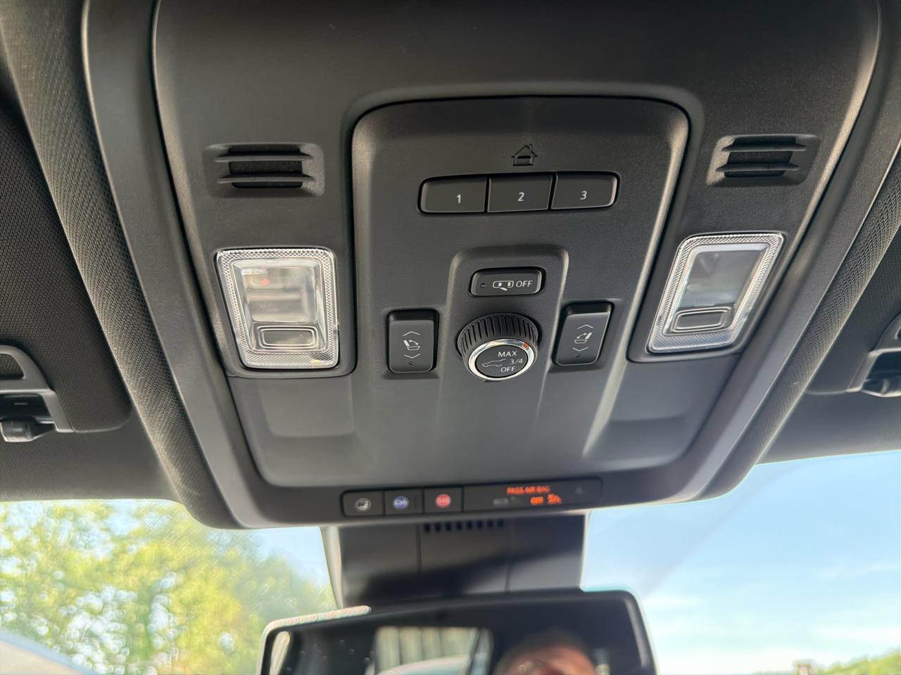 Chevrolet Suburban 4WD 4dr Z71 2024
