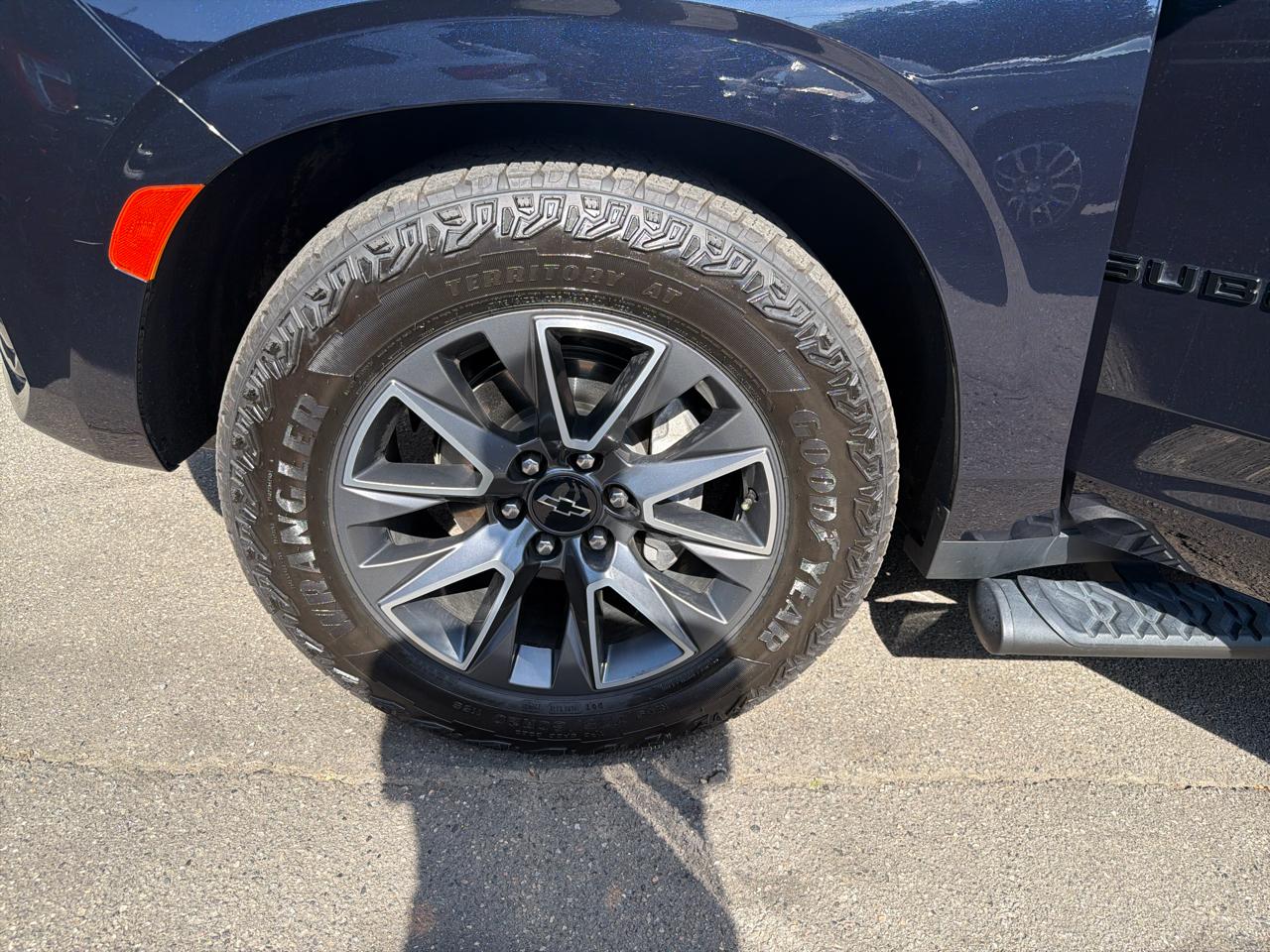 Chevrolet Suburban 4WD 4dr Z71 2024