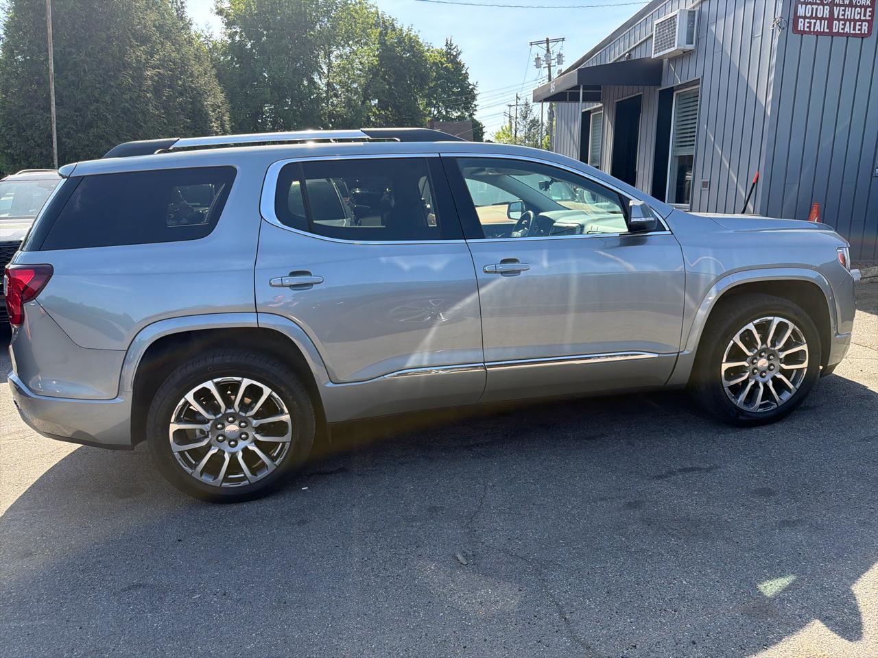 GMC Acadia AWD 4dr Denali 2023