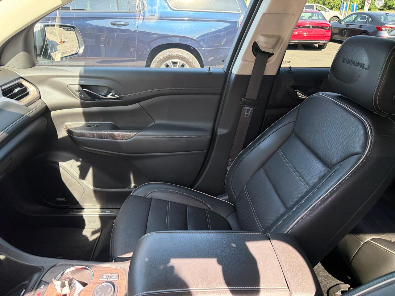 GMC Acadia AWD 4dr Denali 2023
