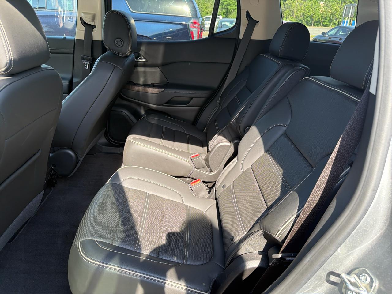 GMC Acadia AWD 4dr Denali 2023