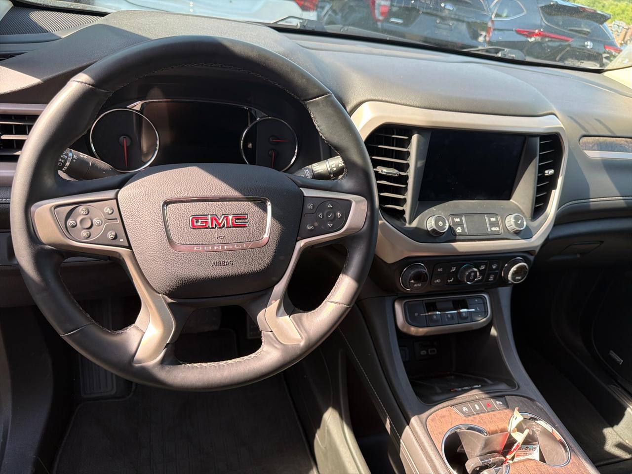 GMC Acadia AWD 4dr Denali 2023