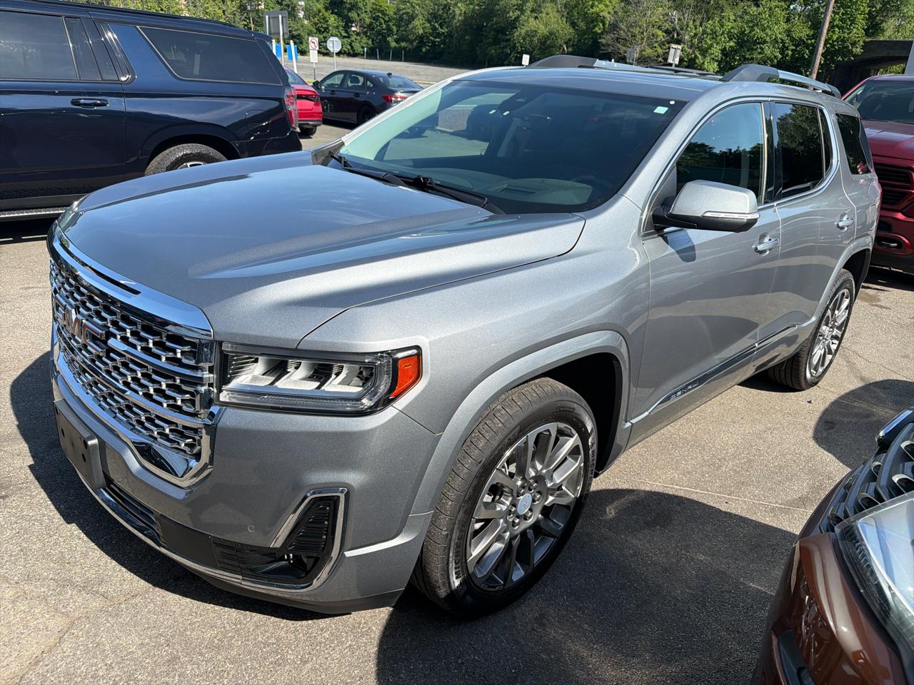 GMC Acadia AWD 4dr Denali 2023