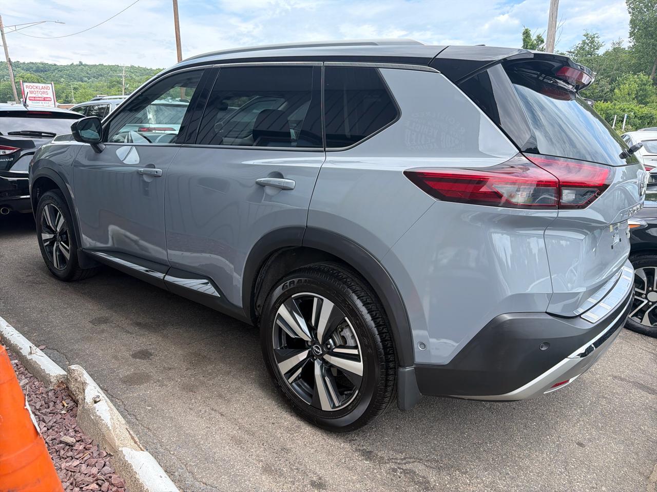 Nissan Rogue AWD Platinum 2022