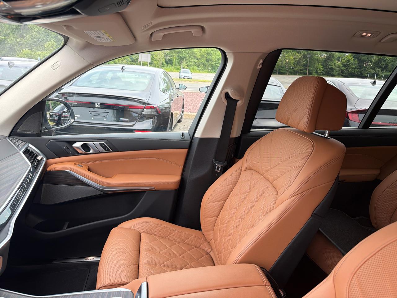 BMW X7 xDrive40i Sports Activity Vehicle 2024