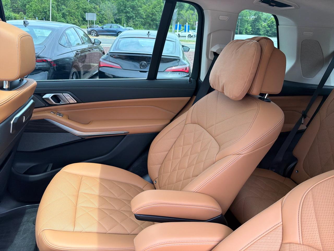 BMW X7 xDrive40i Sports Activity Vehicle 2024