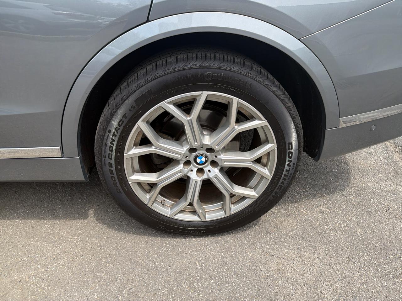 BMW X7 xDrive40i Sports Activity Vehicle 2024