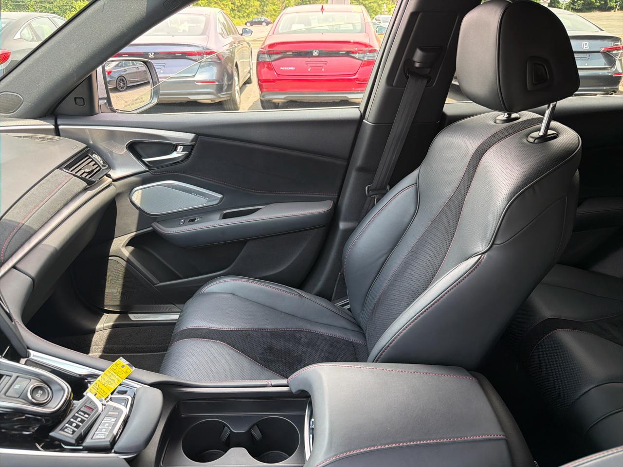 Acura RDX SH-AWD w/A-Spec Advance Package 2024
