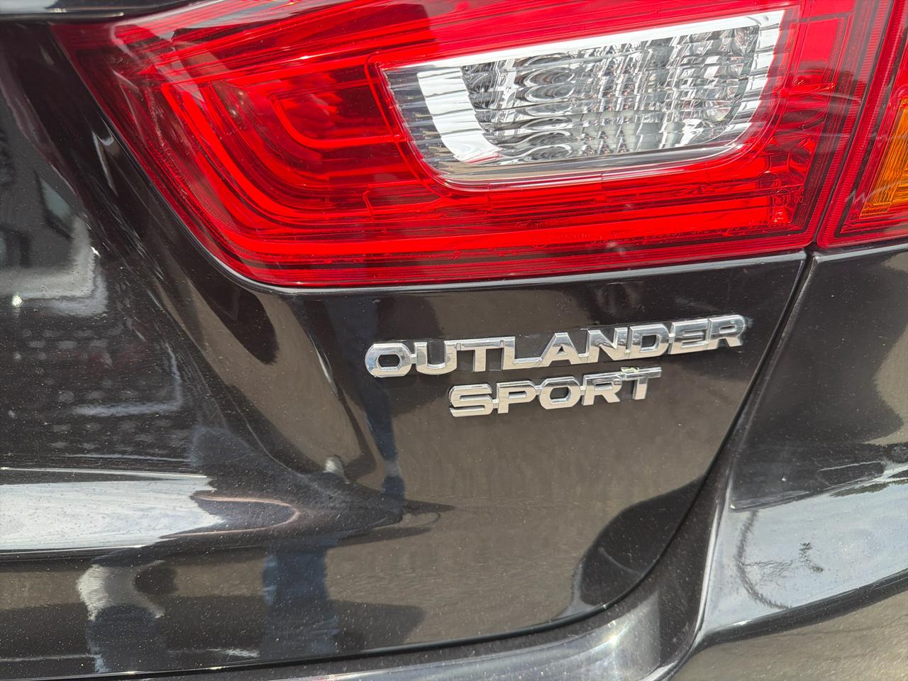 Mitsubishi Outlander Sport  2012