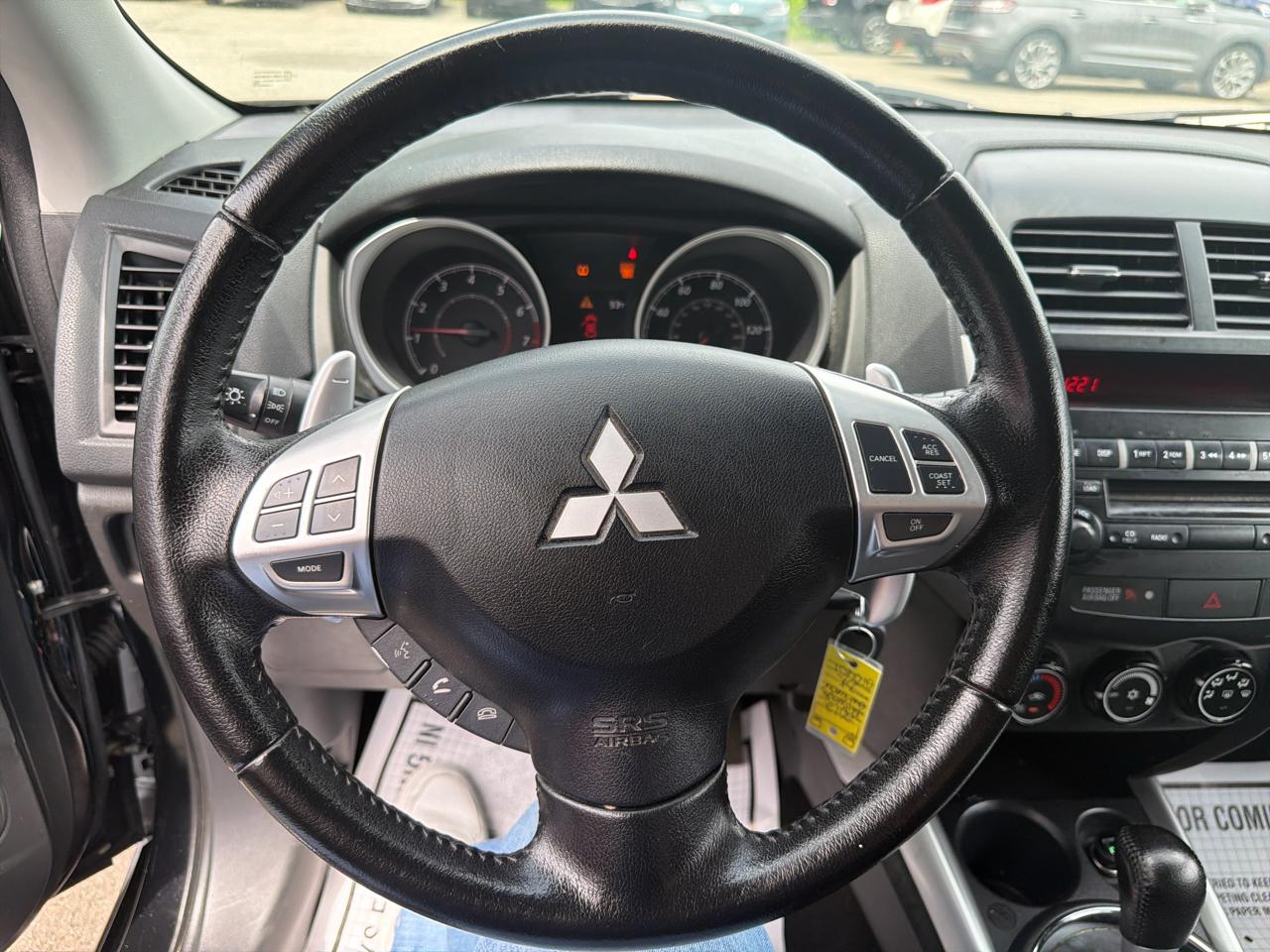Mitsubishi Outlander Sport  2012