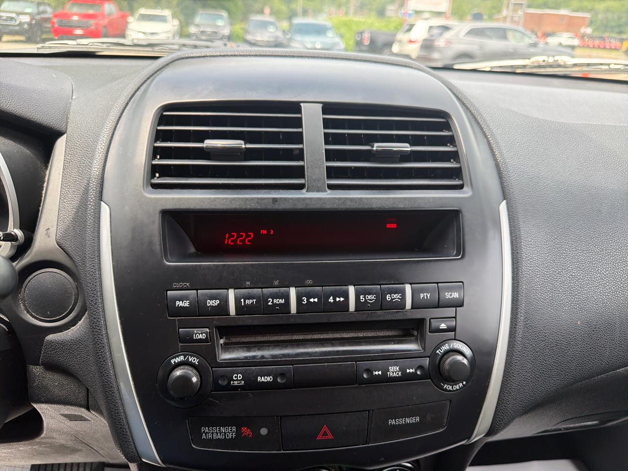 Mitsubishi Outlander Sport  2012