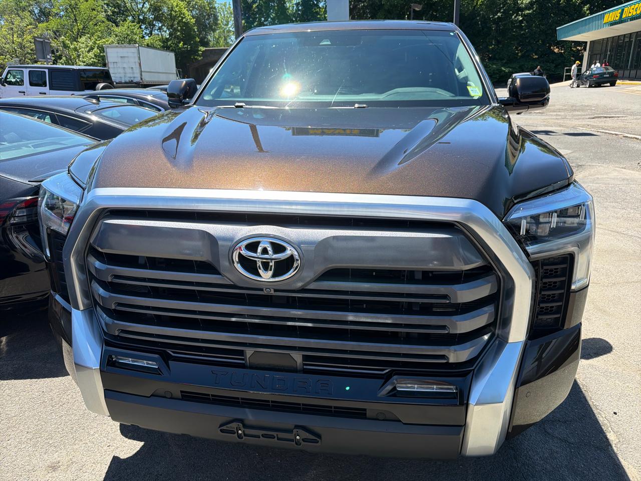 Toyota Tundra 4WD Limited CrewMax 5.5' Bed (Natl) 2023