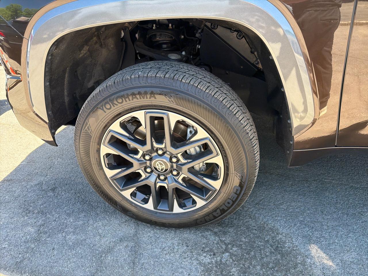 Toyota Tundra 4WD Limited CrewMax 5.5' Bed (Natl) 2023