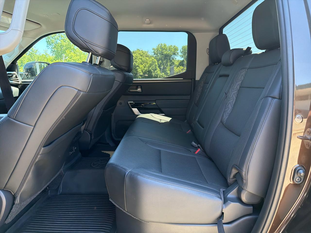 Toyota Tundra 4WD Limited CrewMax 5.5' Bed (Natl) 2023