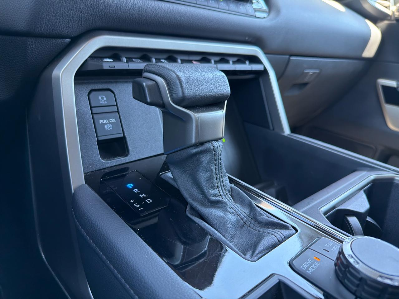 Toyota Tundra 4WD Limited CrewMax 5.5' Bed (Natl) 2023