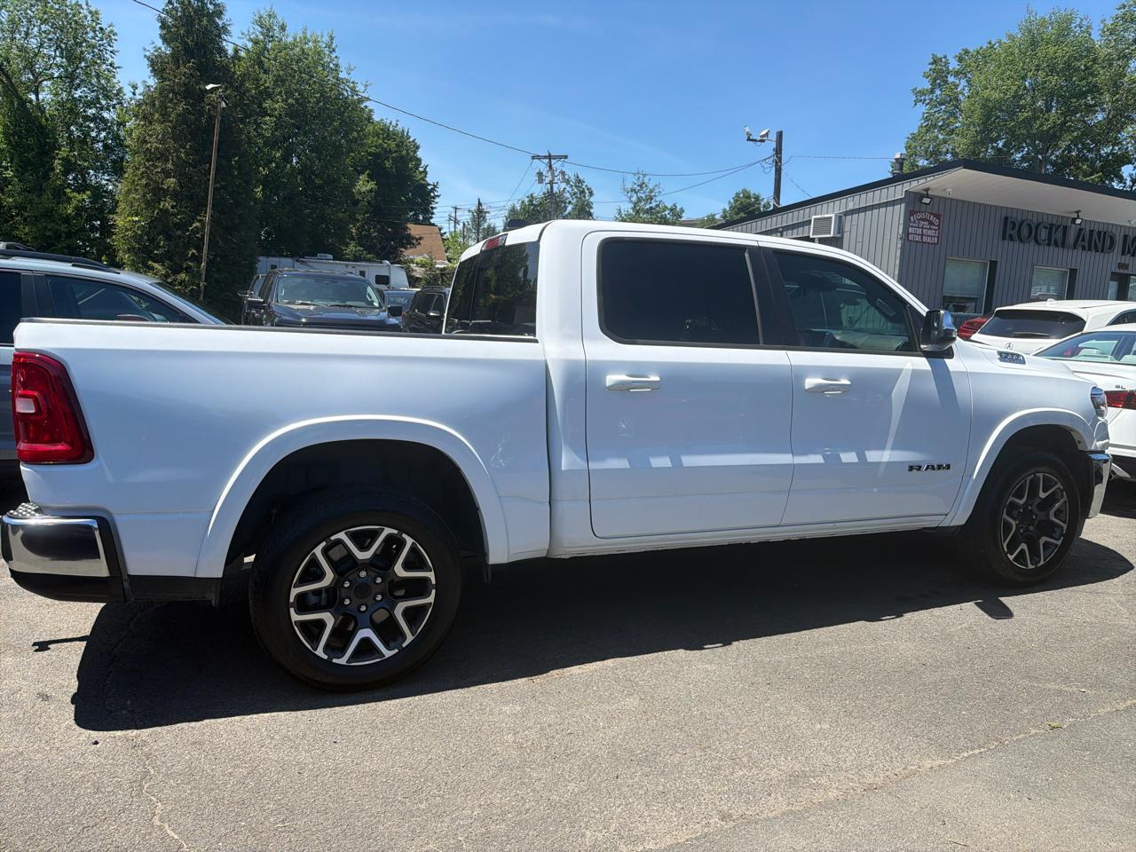 RAM 1500 Laramie 4x4 Crew Cab 5'7" Box 2025