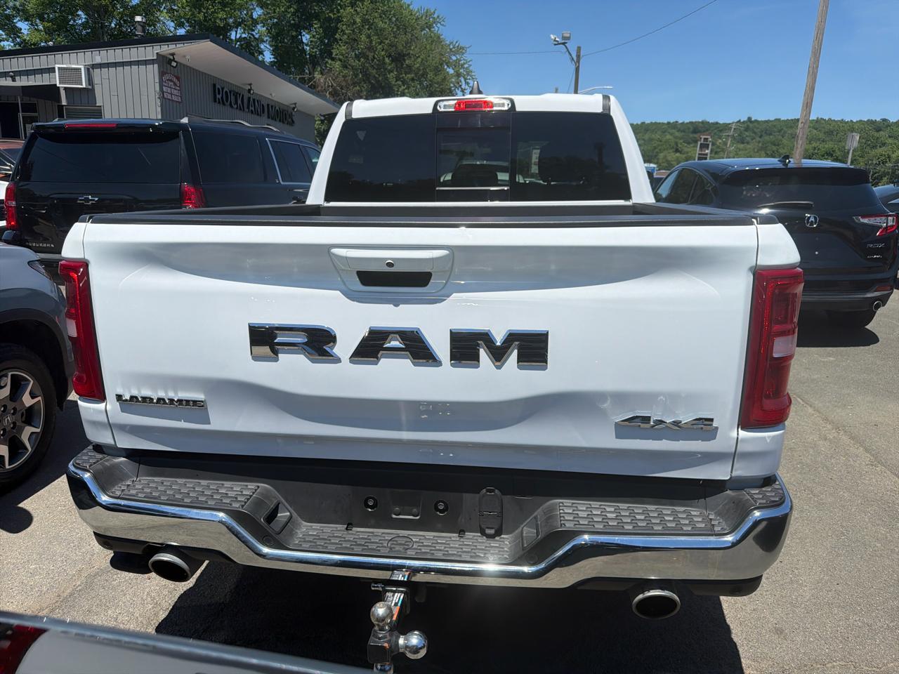 RAM 1500 Laramie 4x4 Crew Cab 5'7" Box 2025