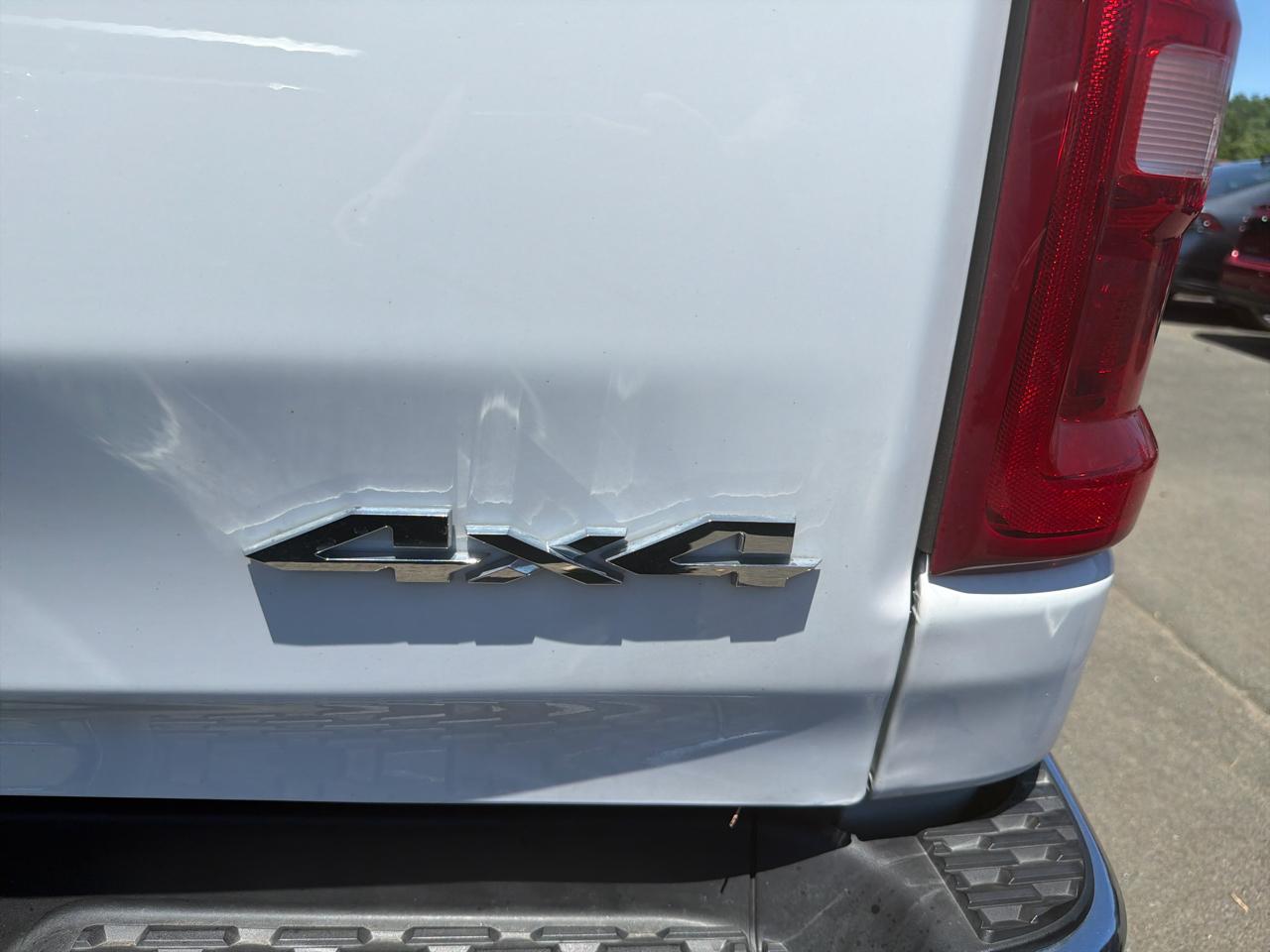 RAM 1500 Laramie 4x4 Crew Cab 5'7" Box 2025