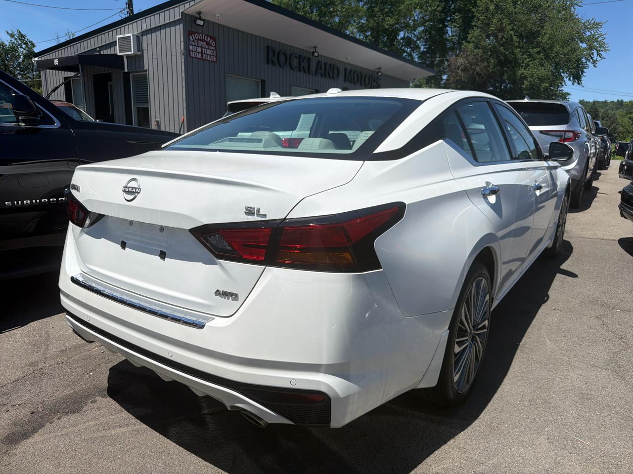 Nissan Altima 2.5 SL AWD Sedan 2023