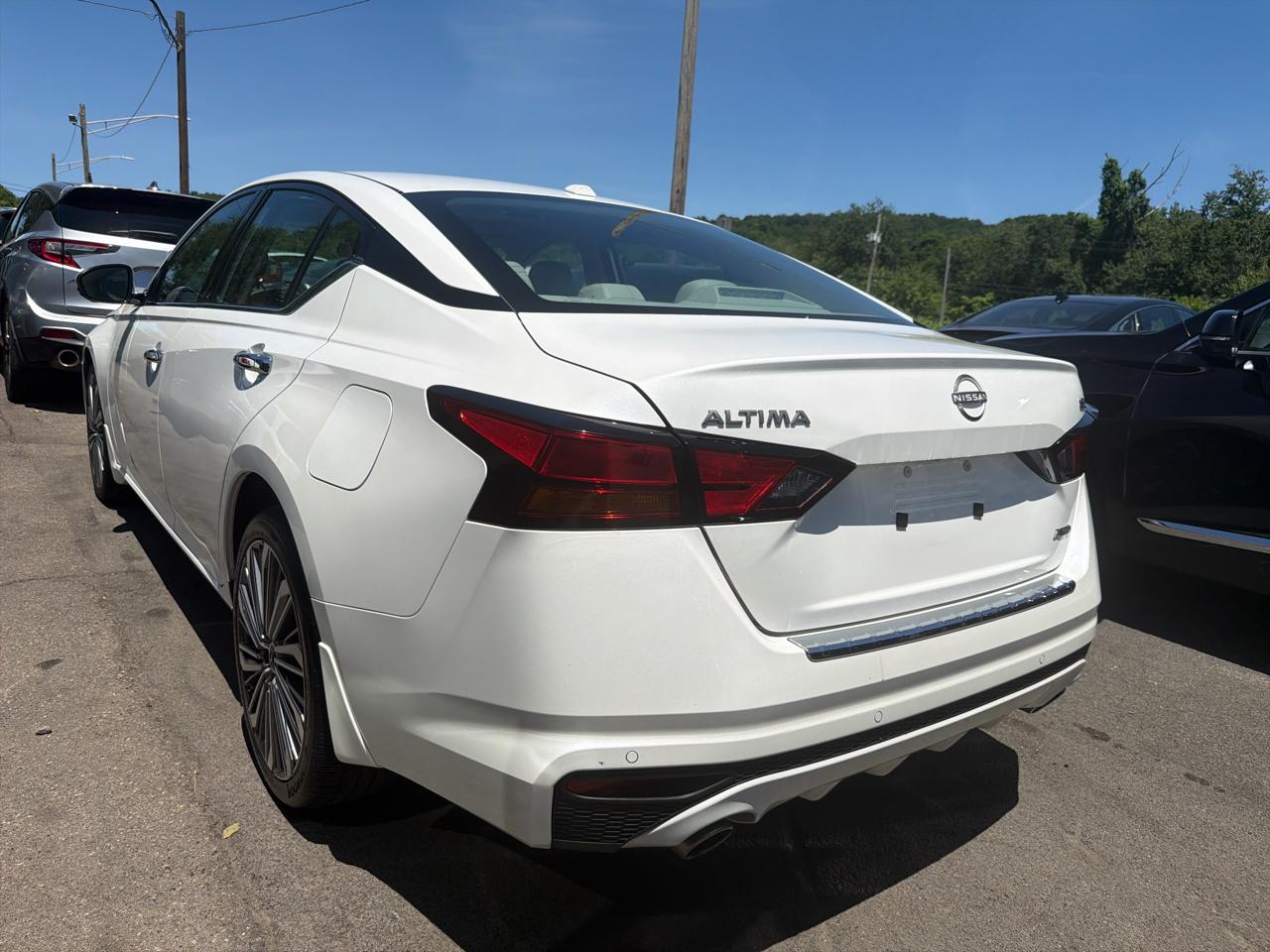 Nissan Altima 2.5 SL AWD Sedan 2023